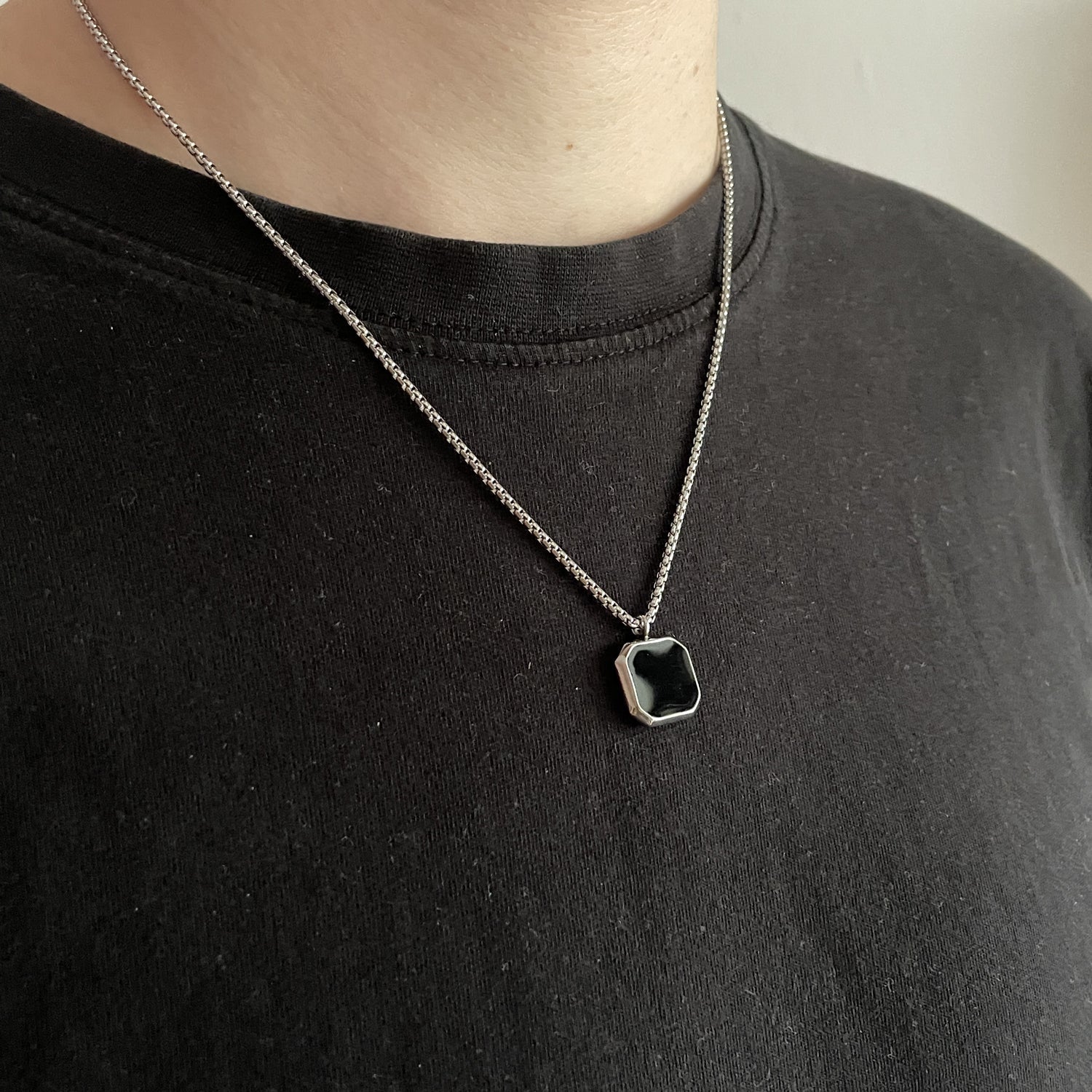 Black Onyx Pendant Necklace Gold