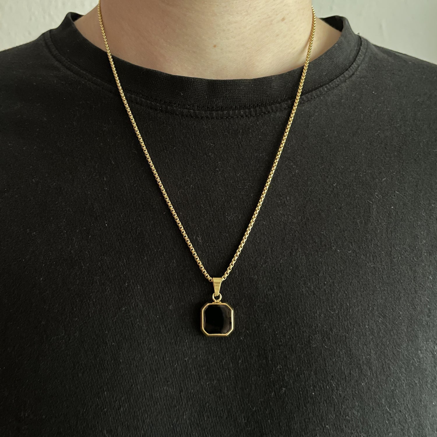 Black Onyx Pendant Necklace Gold