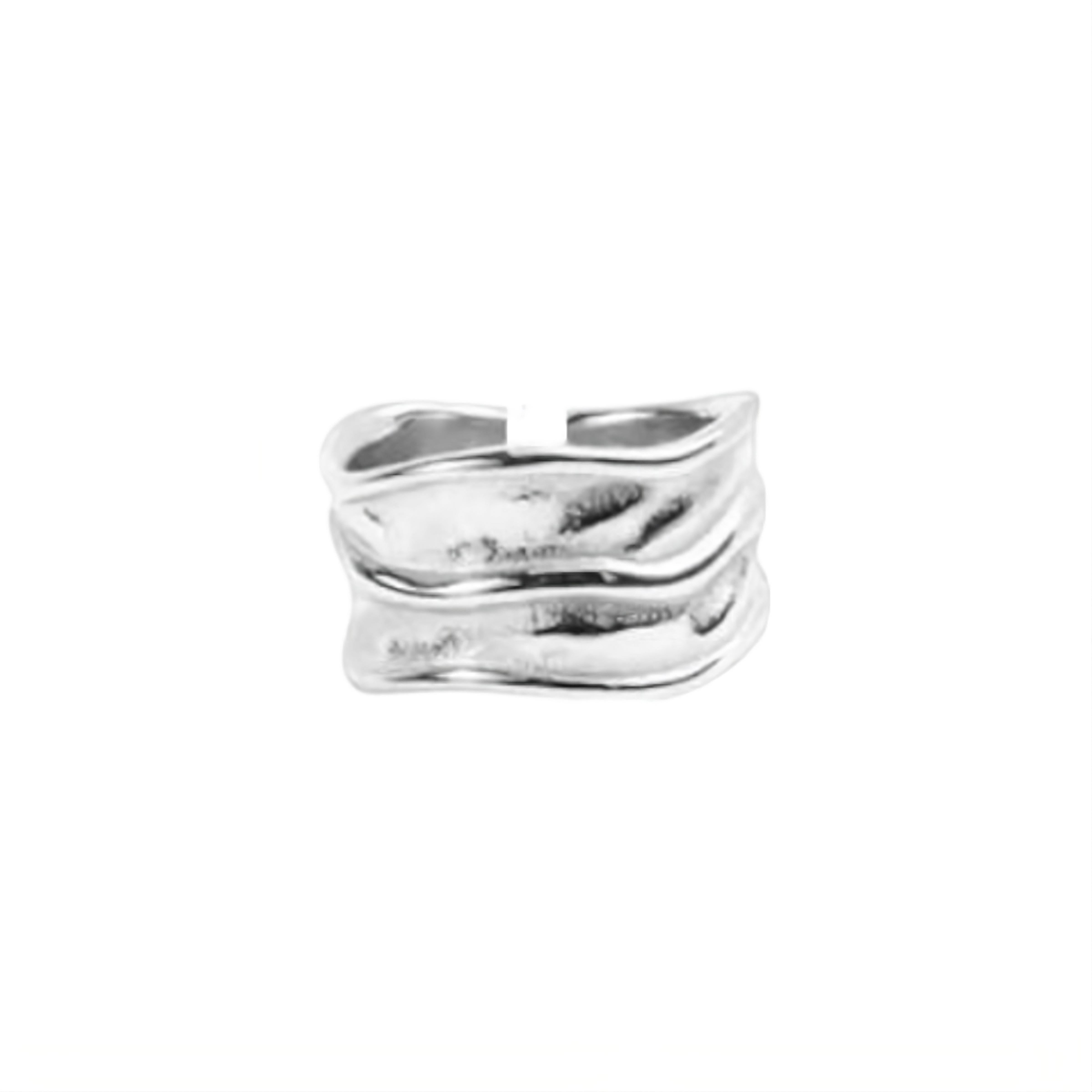 Irregular concave ring • Open ring