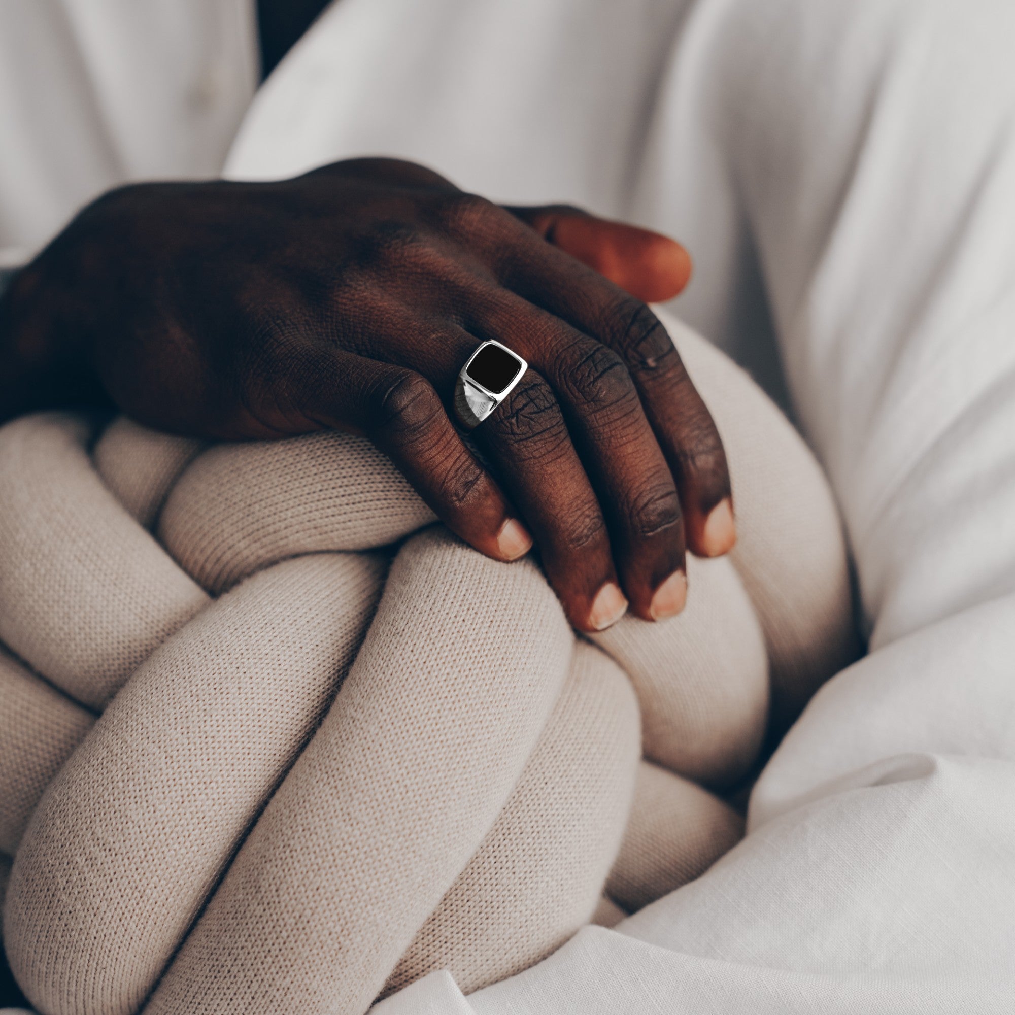 925 Sterling Silber Ring Eleganter Onyx Ring • Offener Schwarzer Onyx Ring • Siegel Ring Onyx EdelsteinVielringVielring925 Sterling Silber Ring Eleganter Onyx Ring • Offener Schwarzer Onyx Ring • Siegel Ring Onyx Edelstein