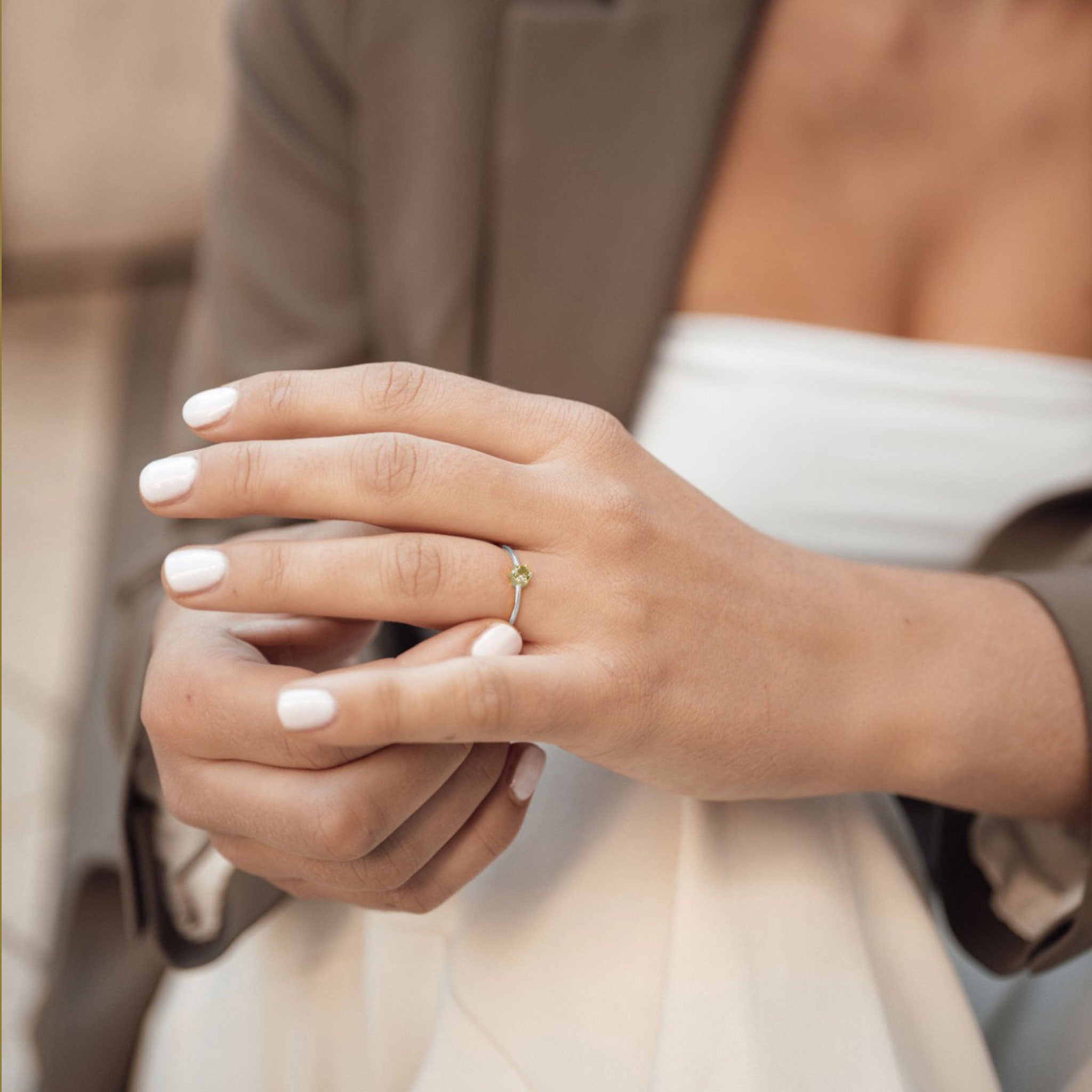 Olivgrüner CZ Ring • 925 Sterling Silber • Grüner Zirkonia Ring