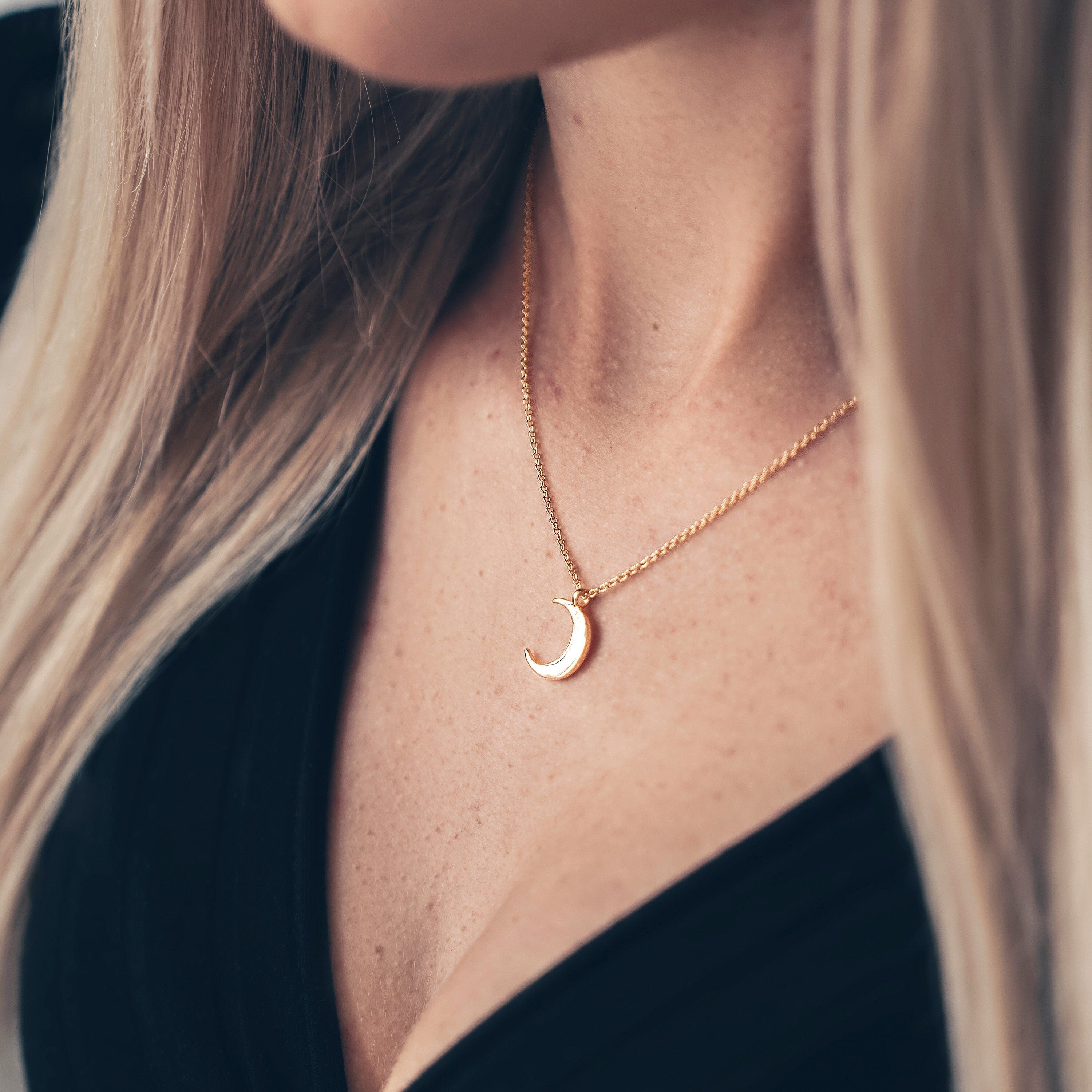 Zierliche Mond Halskette • Kette mit Mondanhänger